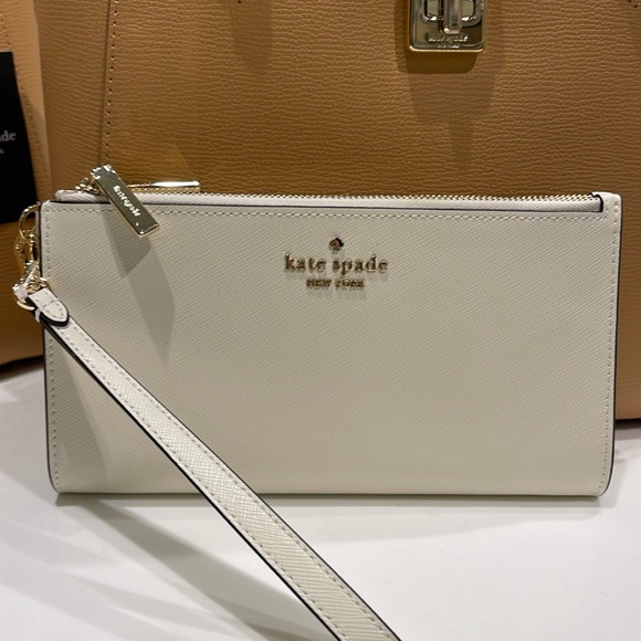 Kate Spade Madison Double Zip Wristlet Wallet Phone Case
Meringue
NWT - Picture 3 of 16